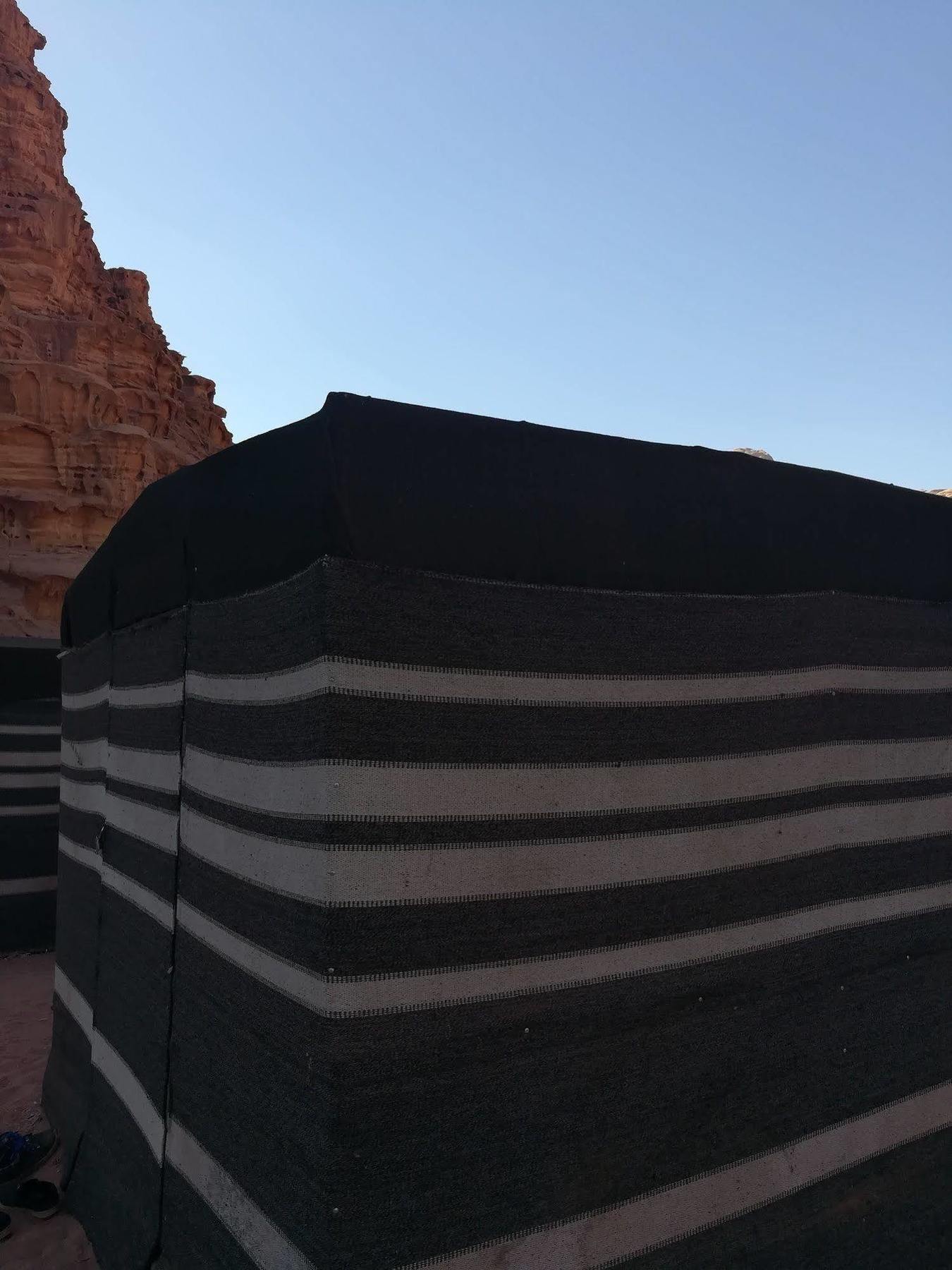 Black Irish Camp And Tours Wadi Rum Eksteriør bilde