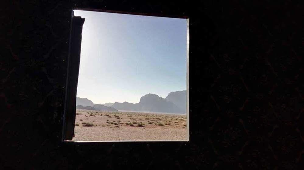 Black Irish Camp And Tours Wadi Rum Eksteriør bilde